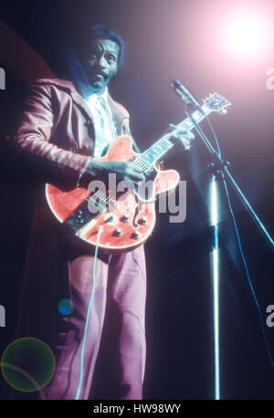 Chuck Berry auf der Bühne beim Konzert in London 1975 Stockfoto