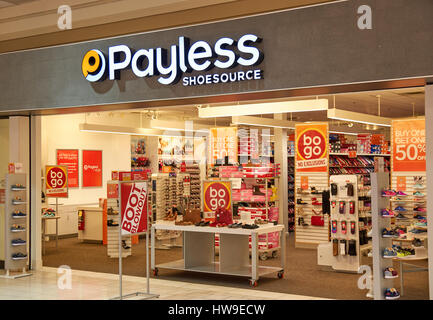 PLATTSBURGH, USA – 5. März 2017: Payless ShoeSource beste. Payless ShoeSource Inc. ist eine amerikanische Discounter Schuhe Stockfoto