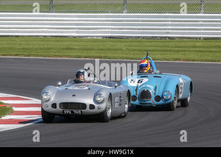 Aufgenommen in der Vintage Sports Car Club (VSCC) Frühling starten Sitzung in Silverstone am 18. April 2015 Stockfoto