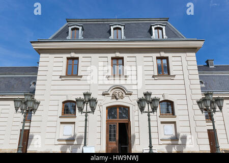 Kutschenmuseum oder Kutschenmuseum im ehemaligen Pferdestall und Remise, auch genannt remise oder Haus in Schloss Festetics, Keszthely, Ungarn zu coachen. Es Stockfoto