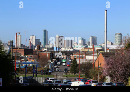 Ein Frühling-Blick auf die Skyline von Birmingham City Centre UK, gesehen von der Ostseite der Stadt. Stockfoto