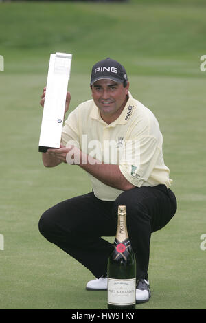 ANGEL CABRERA BMW CHAMPIONSHIP Gewinner 2005 WENTWORTH GOLF CLUB VIRGINIA Wasser ENGLAND 29 Mai 2005 Stockfoto