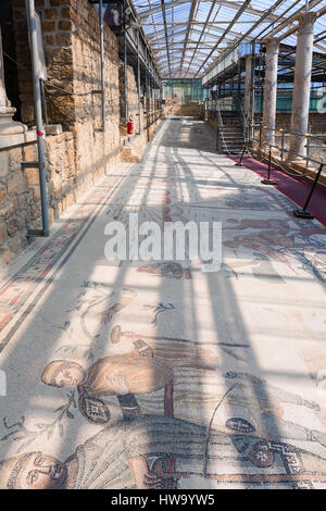 PIAZZA ARMERINA, Italien - 29. Juni 2011: Halle der Villa Romana del Casale. Diese antike Villa wurde im ersten Viertel des 4. Jahrhunderts und Loca gebaut. Stockfoto