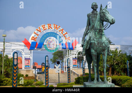 Statue von Bernardo de Galvez am Eingang am Riverwalk in New Orleans Stockfoto