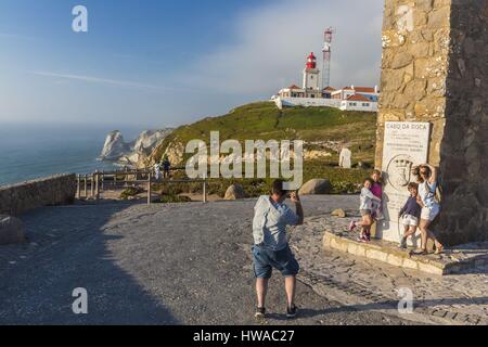 Portugal, Lisboa e Setubal Provinz, Region Lissabon, Sintra, Naturpark Sintra-Cascais, Cabo da Roca, der westlichste Punkt Europas und seinem Leuchtturm, Stockfoto