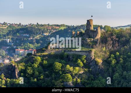 Frankreich, Isere, Vienne, 13. Jahrhundert La Batie befestigte Burg am Berg Salomon Stockfoto