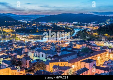 Frankreich, Isere, Vienne am Rande der Rhône, Saint-Romain-En-Gal (69) im Hintergrund Stockfoto