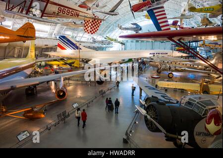 Vereinigte Staaten, Virginia, Herdon, National Air und Space Museum, Steven F. Udvar-Hazy Center, Luft-Museum, Exponate der zivilen Luftfahrt, erhöhten Blick Stockfoto