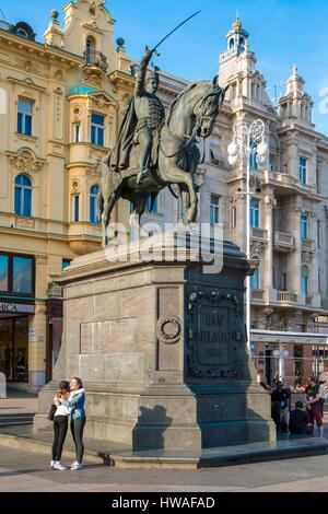 Kroatien, Zagreb, Jelacic Platz (Jelacica), Reiterstandbild des Grafen Joseph de Iélatchitch Boujim (Jelacic) Stockfoto