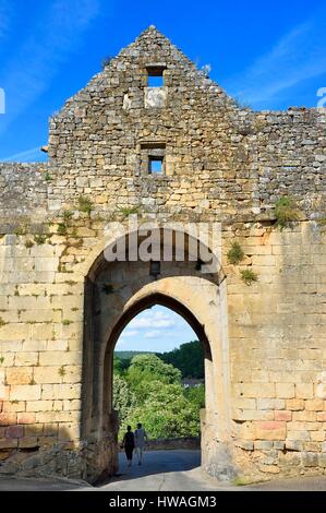 Frankreich, Dordogne, Perigord Noir, Dordogne-Tal, Domme, beschriftete Les Plus Beaux Dörfer de France (die schönsten Dörfer Frankreichs), Porte des Stockfoto