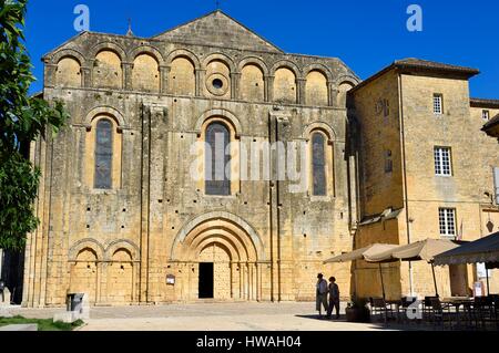 Frankreich, Dordogne, Perigord Noir, Le Buisson de Cadouin, ehemaliger Zisterzienser romanische Abtei Kirche, Bühne auf dem Camino de Santiago (Jakobsweg) Stockfoto