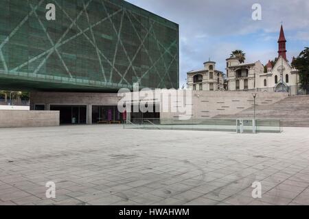 Chile, Santiago, Museo De La Memoria y Los Derechos Humanos, Menschenrechte Museum, außen Stockfoto