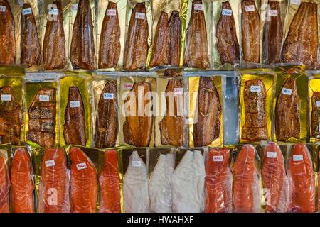 Chile, Seenregion, Puerto Montt, Angelmo Hafen Markt, Räucherfisch Stockfoto