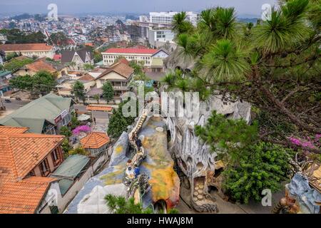 Vietnam, Central Highlands Region, Dalat, Hang Nga Gustehouse oder Crazy House konstruiert und gebaut von vietnamesischen Architekten Dang Viet Nga ist sowohl g Stockfoto