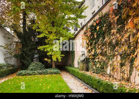 Deutschland, Nordrhein-Westfalen, Bonn, Beethovenhaus, Geburtsstadt von Ludwig von Beethoven, Komponist, Hof Stockfoto