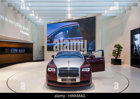 Deutschland, Bayern, München, BMW Welt Unternehmen Showroom, 2015 Rolls-Royce Silver Ghost Stockfoto