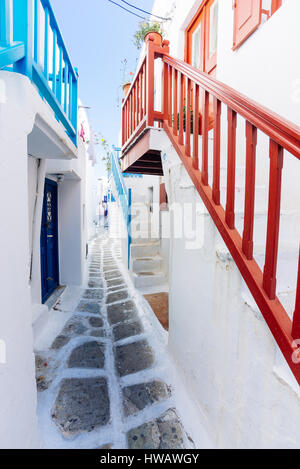 Authentische Straße weiß getünchten Kykladen Insel Mykonos, Kykladen, Griechenland Stockfoto