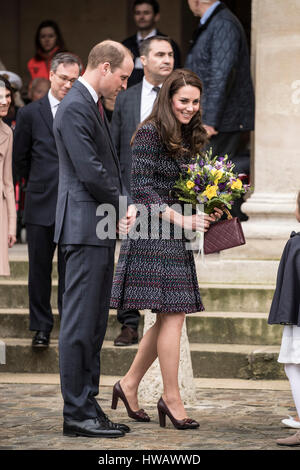 18. März 2017 Burn Frankreich Großbritanniens Prinz William, Herzog von Cambridge, begleitet von Catherine, die Herzogin von Cambridge, über ihren Besuch in Paris im März 2017. Stockfoto