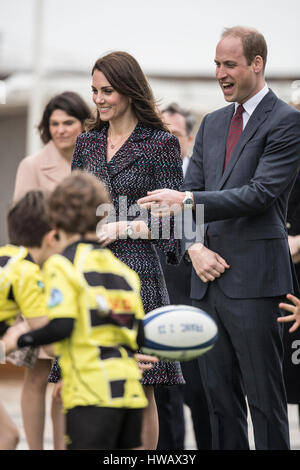 18. März 2017 Burn Frankreich Großbritanniens Prinz William, Herzog von Cambridge, begleitet von Catherine, die Herzogin von Cambridge, über ihren Besuch in Paris im März 2017. Stockfoto