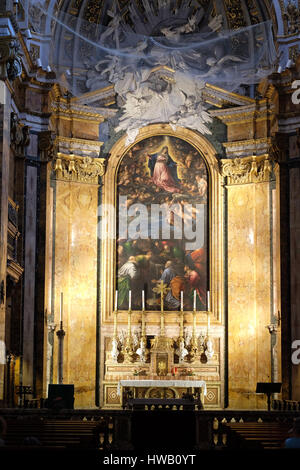 Altar der Chiesa di San Luigi dei Francesi - Kirche St. Louis des französischen, Rom, Italien am 2. September 2016. Stockfoto