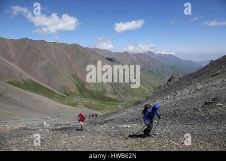 Kirgisistan, Naryn Provinz, touristische Reise und Berg Wandern, Arpa Tal, Tian Shan Gebirge, UNESCO-Weltkulturerbe Stockfoto