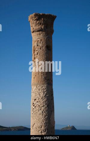 Italien, Sardinien, Südwesten Sardiniens, Nora, römische Ruinen, römische Säule Stockfoto