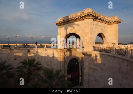 Italien, Sardinien, Cagliari, Il Castello alte Stadt, Bastione San Remy, Sonnenuntergang Stockfoto