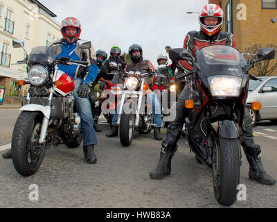 Reigate, Surrey, UK. 19. März 2017. Die 78. Sunbeam Motor Cycle Club Pioneer Run findet in Reigate, Surrey. Fotos von Lindsay Constable © / Alamy Live News Stockfoto