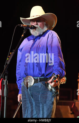 Pompano Beach, FL, USA. 18. März 2017. Die Charlie Daniels Band führt auf die Pompano Beach Amphitheater am 18. März 2017. Bildnachweis: Mpi04/Medien Punch/Alamy Live-Nachrichten Stockfoto