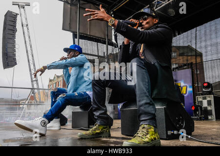 Belfast, Nordirland. 17 Mar 2017 - Reggie N Bollie spielen St. Patrick's Day Konzert Stockfoto