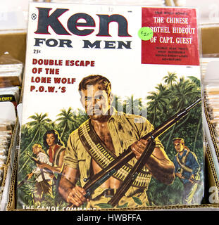 Glendale, Kalifornien, USA. 19. März 2017. Die 38. jährlichen Los Angeles Vintage Taschenbuch Sammler Show, die größte Messe ihrer Art in der Welt, verfügt über Masse-vermarktet Science Fiction, Mystery, Romantik, Hard-Boiled Detektiv und anderen Zellstoff-Taschenbücher, die beliebt waren die Mitte bis Ende des 20. Jahrhunderts. Bildnachweis: Brian Cahn/ZUMA Draht/Alamy Live-Nachrichten Stockfoto