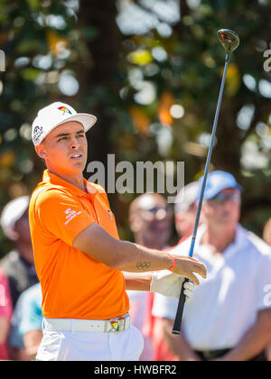 Orlando, FL, USA. 19. März 2017. Rickie Fowler bei der Endrunde der Arnold Palmer Invitational präsentiert von Mastercard statt in Arnold Palmer Bay Hill Club & Lodge in Orlando, FL. Romeo T Guzman/CSM/Alamy Live News Stockfoto