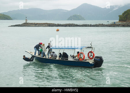 Langkawi, Malaysia. 20. März 2017. Terroristischen Display eine Geisel über Bord zu werfen, in Verbindung mit LIMA Expo Kredit zu verspotten: Chung Jin Mac/Alamy Live News Stockfoto