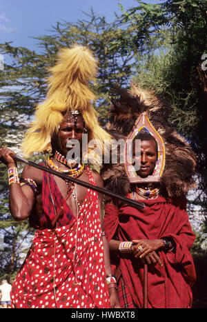 Massai sind vielleicht die berühmtesten aller afrikanischen Stämme leben in den großen offenen Ebenen des südwestlichen Kenia und Nordwesten Tansania. Stockfoto