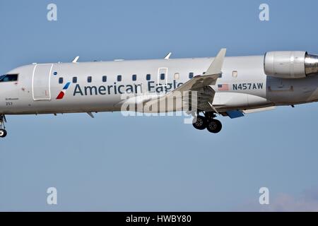 American Eagle Airlines fliegen in der Baltimore-Washington International airport Stockfoto