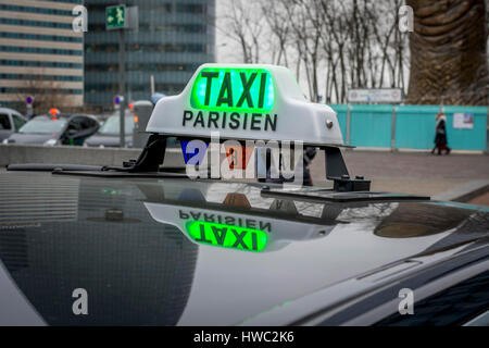 Taxischild in Paris, Frankreich Stockfoto