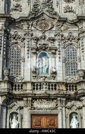 Details der Fassade des Carmo Kirche (Igreja Do Carmo) in Vitoria Zivilgemeinde Porto Stadt auf der iberischen Halbinsel, zweitgrößte Stadt in Portugal Stockfoto