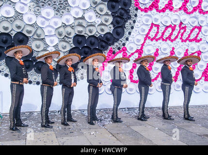 GUADALAJARA, Mexiko - AUG 28: Tänzer Teilnahme am 23. internationalen Mariachi & Charros Festival in Guadalajara Mexiko am 28. August 2016. Stockfoto