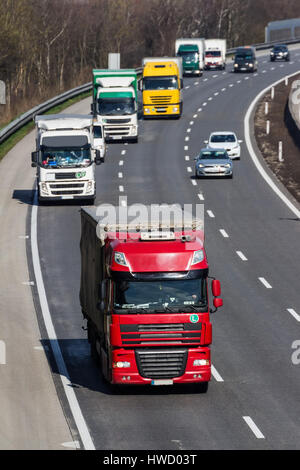 Motor Verkehr - Autobahn, Autoverkehr - Autobahn Stockfoto