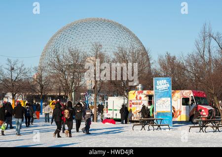 Kanada, Quebec, Montreal, Sainte-Hélène-Insel, Parc Jean Drapeau, Festival des Neiges, der Biosphäre Stockfoto