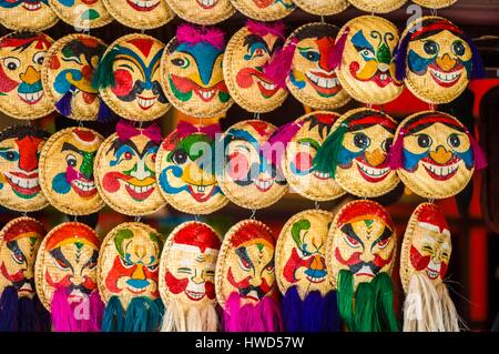 Red River Delta, Vietnam Hanoi, traditionelle Miniatur-Masken aus dem Wasserpuppentheater gezogen Stockfoto