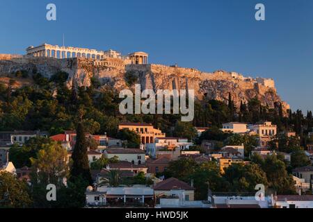 Griechenland, Zentralregion von Griechenland, Athen, Akropolis, erhöhte Ansicht, Sonnenuntergang Stockfoto