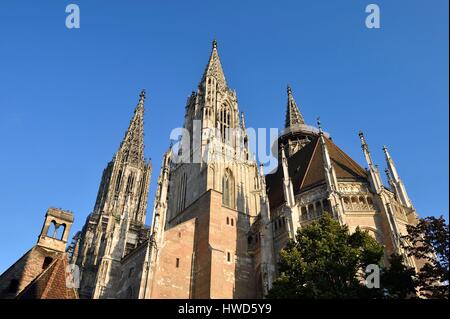 Deutschland, Bade Württemberg, Ulm, Albert Einstein' s Geburtshaus, Lutherische Kathedrale (Münster), dem höchsten Kirchturm der Welt mit einem Turm von 161 m (530 ft) Stockfoto