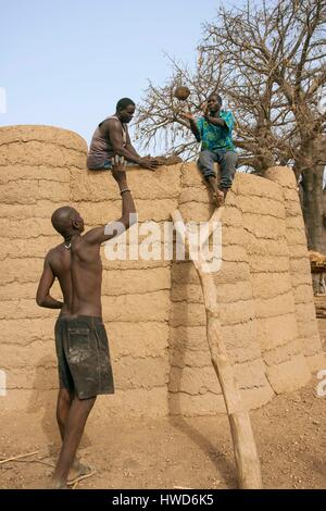 Togo, Nordregion, scheuen Hausbau Tata in Ton, als ein Weltkulturerbe der Menschheit Stockfoto