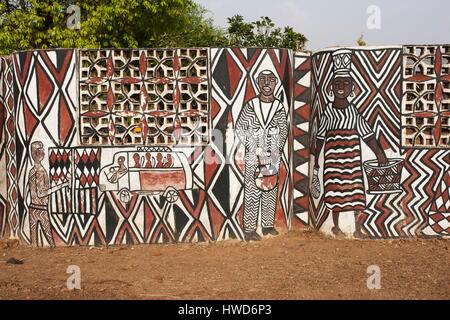 Ghana, Nordregion, Gemälde von Frauen Gurunsi Swopa (Sirigu Frauenorganisation für Keramik und Kunst) Stockfoto