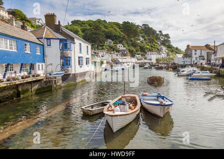 Großbritannien, Cornwall, Polperro, Angelboote/Fischerboote im Hafen von Polperro Stockfoto