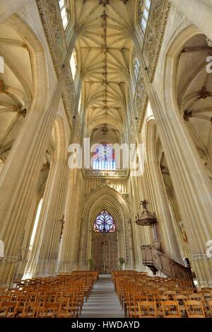 Frankreich, Somme, Abbeville, Stiftskirche St. Vulfran gebaut im Jahr 1488, Mittelschiff Stockfoto