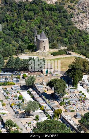 Frankreich, Var, Grimaud, St. Rochus Windmühle und Friedhof Stockfoto