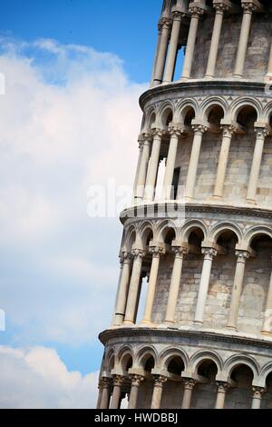 Schiefen Turm Detailansicht in Pisa, Italien als das weltweit bekannte Wahrzeichen. Stockfoto