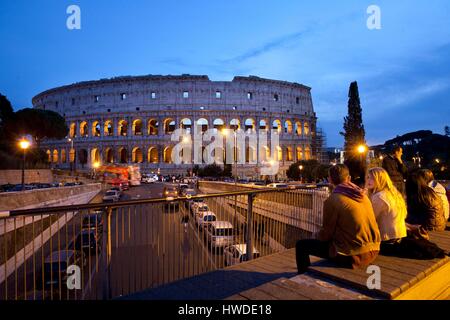 Italien, Latium, Rom, Altstadt Weltkulturerbe von UNESCO, Monti Viertel, das Kolosseum von Via Degli Annibaldi Stockfoto